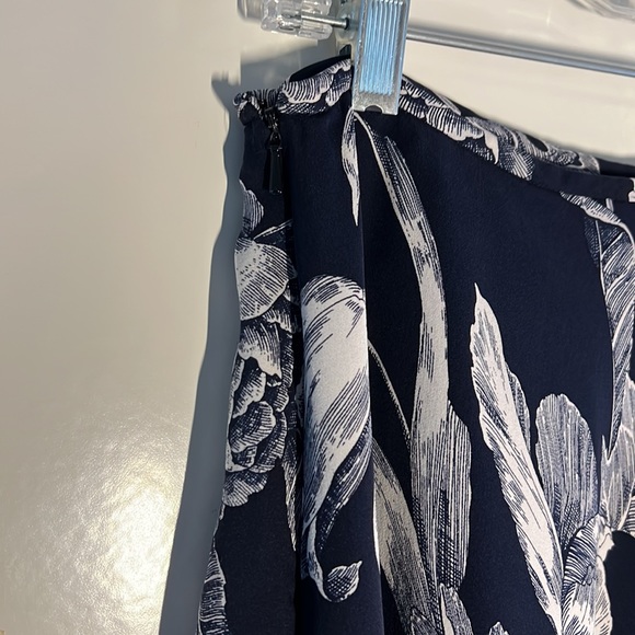 Linda Allard Ellen Tracy 100% silk floral skirt - Picture 4 of 8